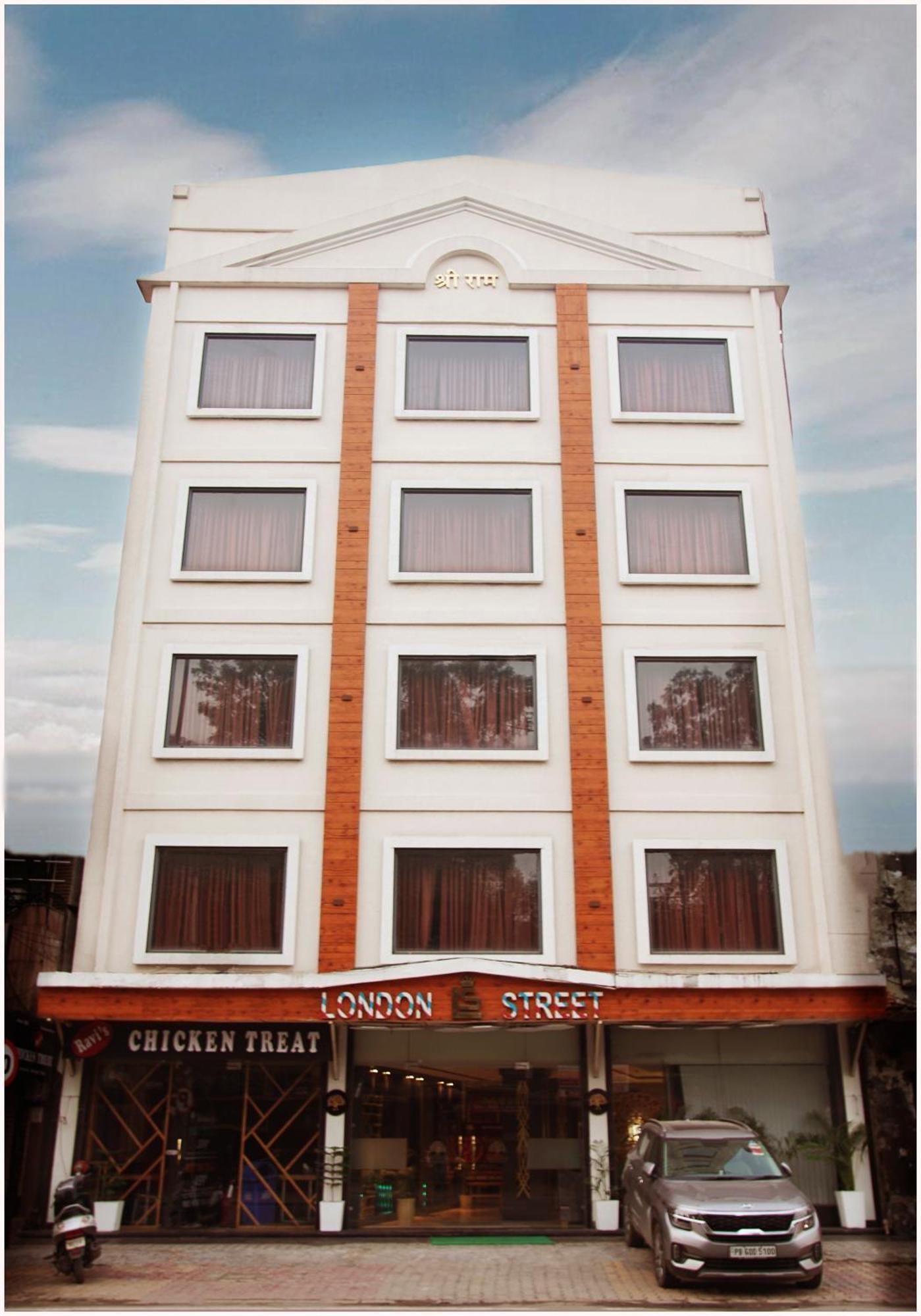 Treehouse London Street Amritsar Hotel Exterior foto